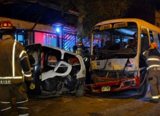 Custer se tumba a 4 mototaxis y hiere a 3 en Villa María del Triunfo