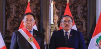 El presidente José María Balcázar tomó juramento ayer a Jorge Marticorena Mendoza como nuevo ministro de Educación