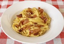 Espaguetis a la carbonara Espaguetis a la carbonara