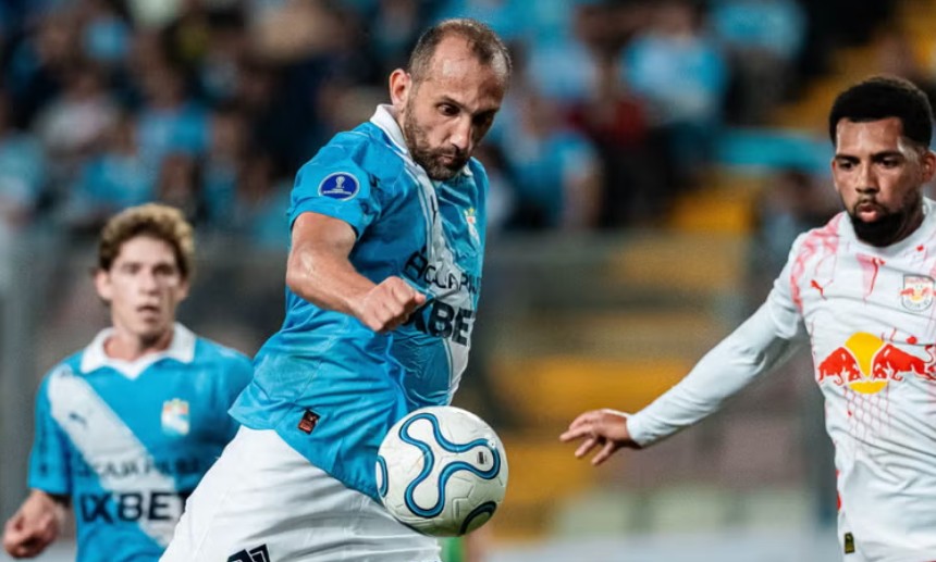 Barcos se quejó de la cancha del Nacional
