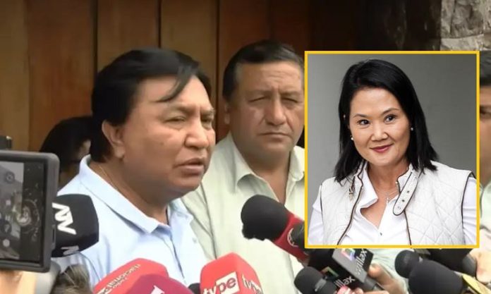Keiko Fujimori recibio al secretario general del SUTEP, Lucio Castro Keiko Fujimori recibio al secretario general del SUTEP, Lucio Castro