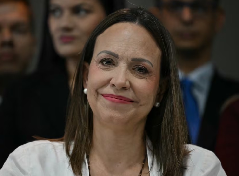 Permitirán regreso de María Corina