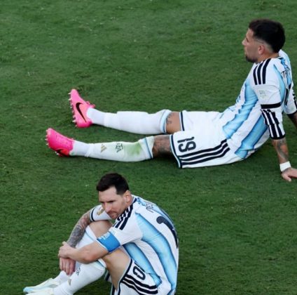Messi desconsolado tras perder la final