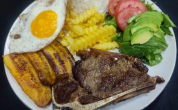 Súper plato peruano: churrasco a lo pobre churrasco a lo pobre