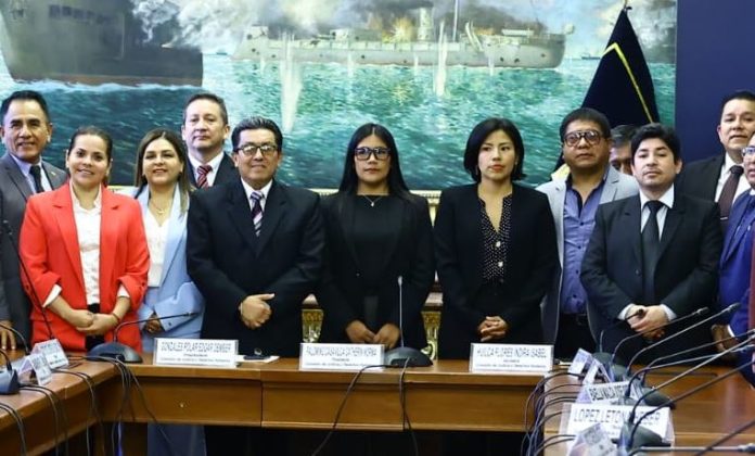 Catherin Palomino fue elegida por unanimidad como presidenta de la Comisión de Justicia y Derechos Humanos de la Cámara de Diputados Catherin Palomino fue elegida por unanimidad como presidenta de la Comisión de Justicia y Derechos Humanos de la Cámara de Diputados
