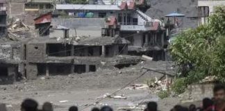Inundaciones en Nepal y China dejan 160 muertos