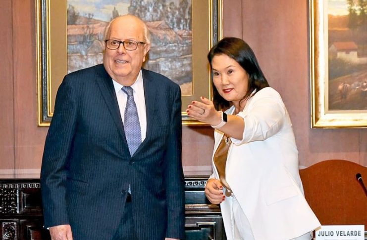 Keiko Fujimori ratificó a Julio Velarde como presidente del Directorio del Banco Central de Reserva