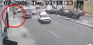 Matan a chamo en su motocicleta