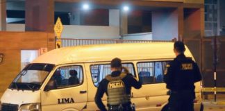 Sujetos balearon combi en el Cercado de Lima