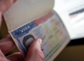 EE.UU. suspende pedidos de visa Visa a Estados Unidos