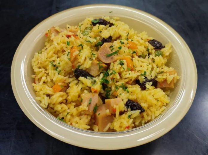 arroz relleno peruano