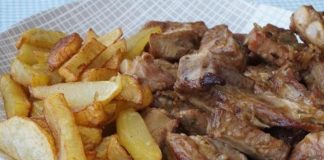 costillas en salsa con vino blanco