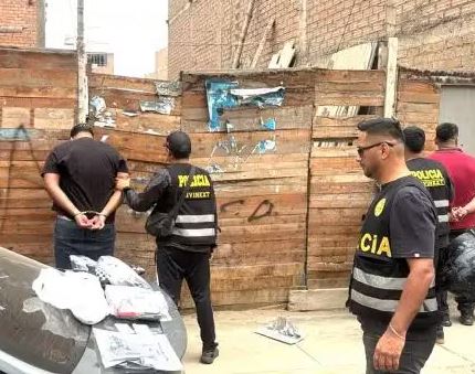 Cae banda de 'falso taxi' en Lima Norte
