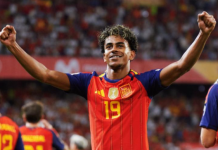 España aplastó a Croacia por 4-1