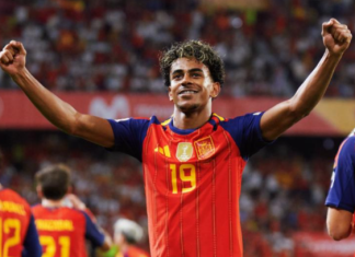 España aplastó a Croacia por 4-1
