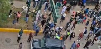 Mujer muere y ocho escolares heridos tras atropello