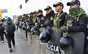Ministro Cuba suelta billetón al Mininter Policía Nacional del Perú