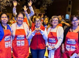 ‘Charito’ inauguró base de Somos Perú en Carabayllo Rosario Peláez