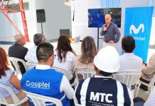 Alejandro Padrón, director de Operaciones de Red de Movistar explica acciones de preparación para el FEN, incluyendo respaldos de energía y despliegue de unidades móviles 5G para zonas de emergencia.