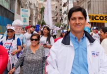 Arturo Bobbio cerró su campaña a muni de Surco Arturo Bobbio