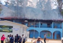 Atentaron contra colegio en elecciones