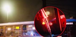 Balean bus con pasajeros dentro Balean bus con pasajeros dentro