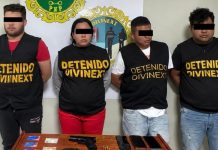 Caen acusados de quemar a chofer