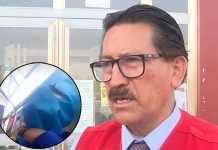 Escolares amenazan matar a su director