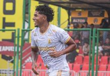 Juan Pablo II se tumbó a Sport Huancayo por 2-0 Juan Pablo II se hizo fuerte de local al vencer por 2-0 a Sport Huancayo