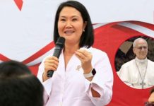 Keiko Fujimori feliz con visita del papa