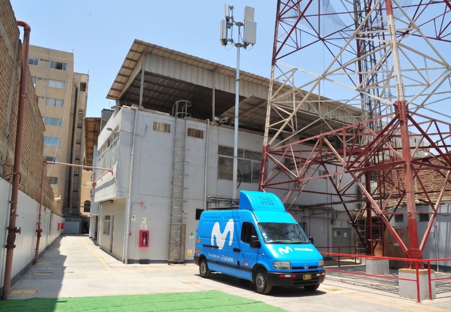 Unidades Móviles 5G, también conocidas por las siglas en inglés como COW (cell on wheels) estarán disponibles para su traslado a zonas de emergencia, y como refuerzo de conectividad en zonas con alta afluencia de público.