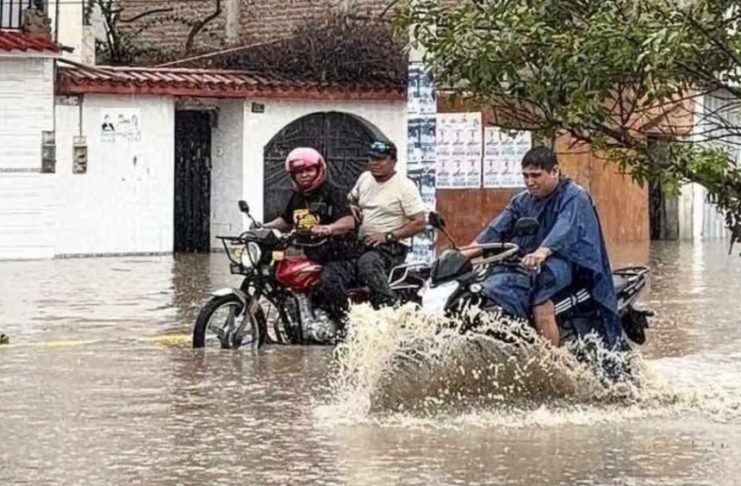 ‘EL NIÑO’ castiga e inunda todo Piura